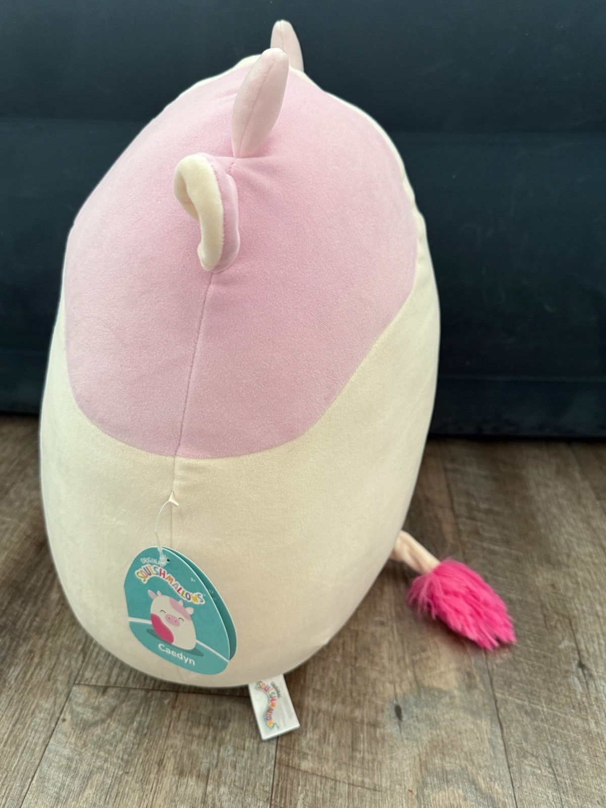 Caedyn - Peluche Vache Rose Squishmallows 16"